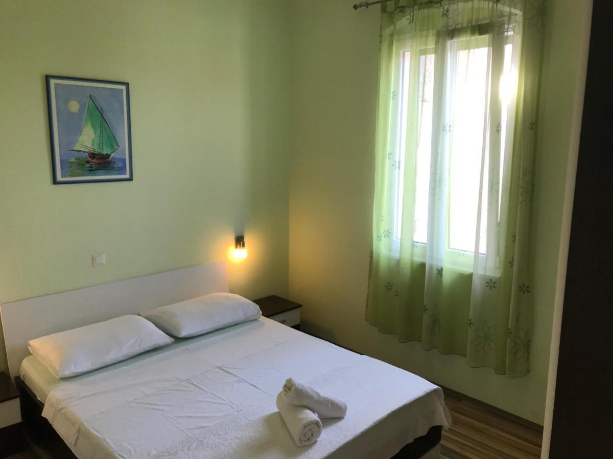 Apartment Central Old Town With Private Indoor Garage Parking Split Bagian luar foto